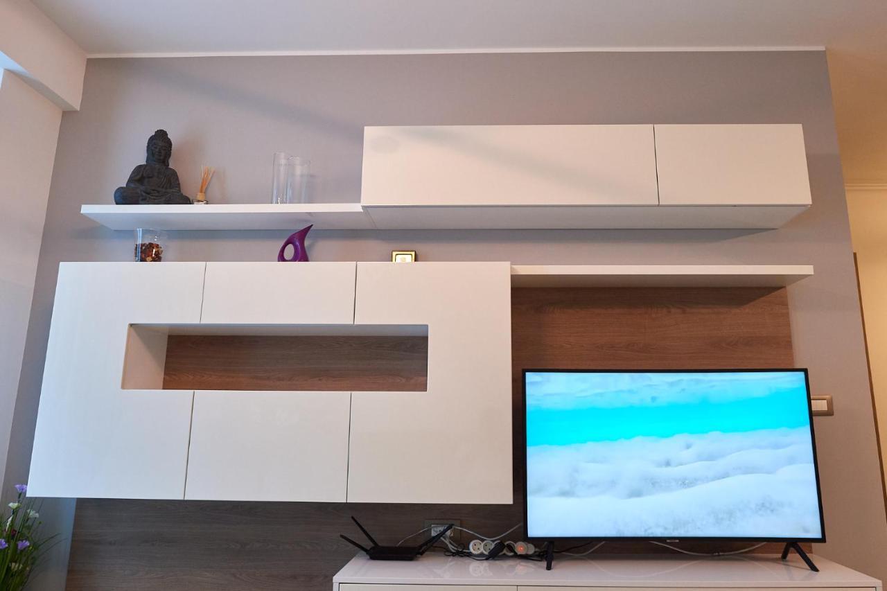 Ambient Holiday Apartment Beach Resort Năvodari Eksteriør bilde